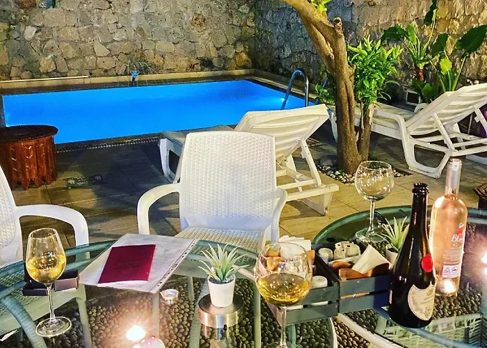 Kaleici Szálloda 3*