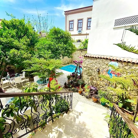 Kaleici Hotel 3*